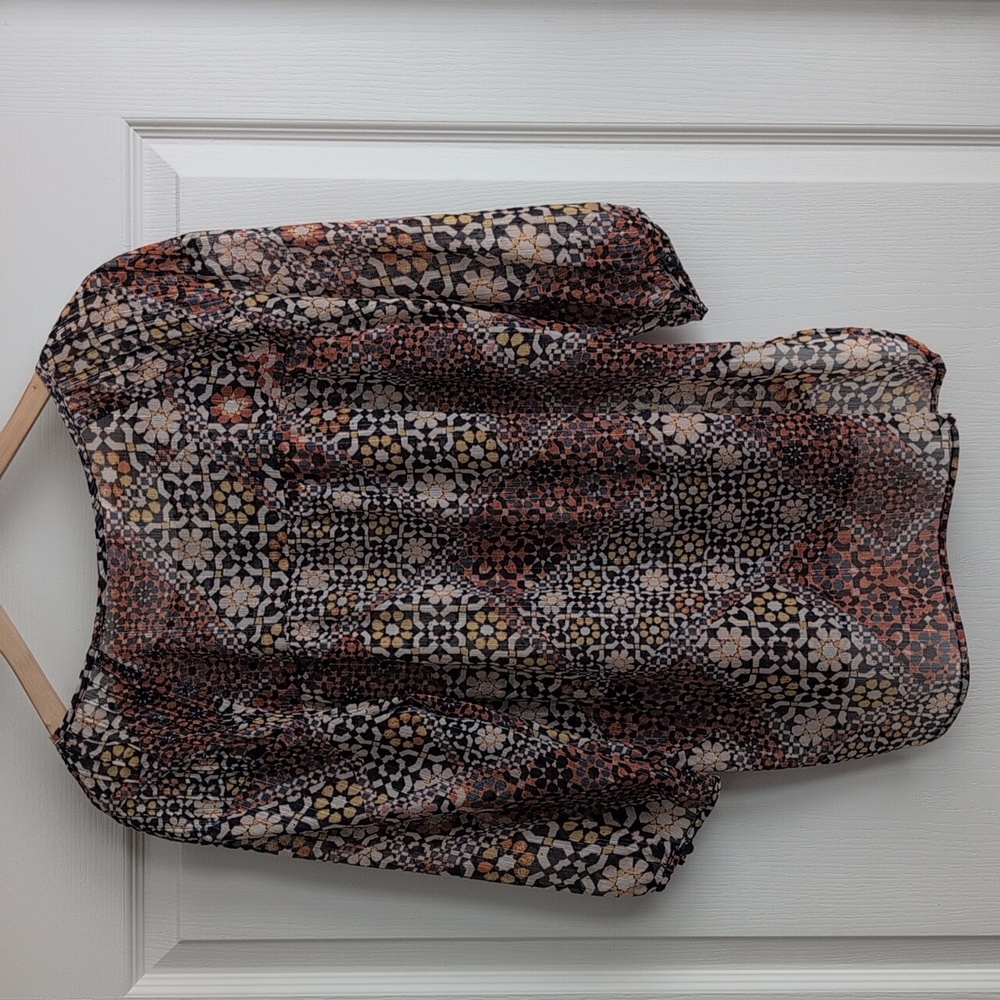 Multicolor Floral Patterned Blouse Lauren Conrad Size Medium - Picture 2 of 5